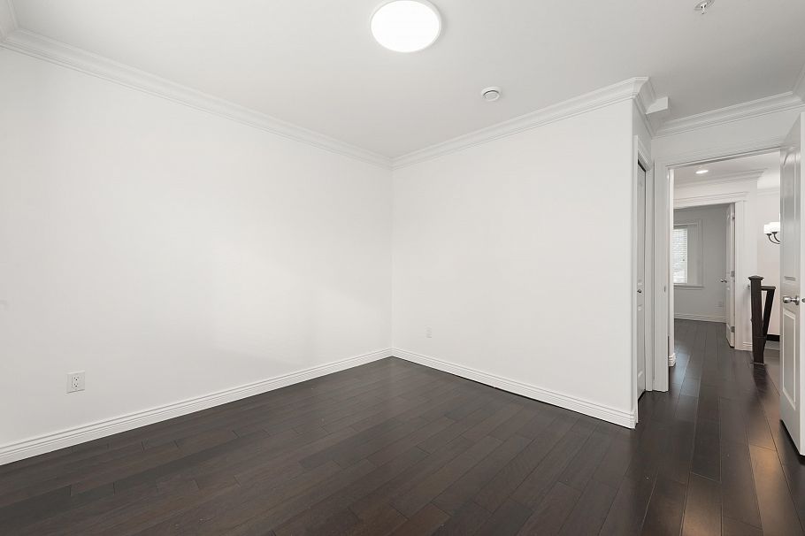 3136 E 47th Avenue Vancouver, BC - 13