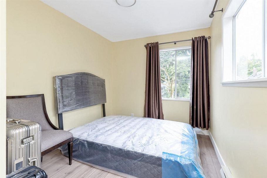 4318 W 11th Avenue Vancouver, BC - 27