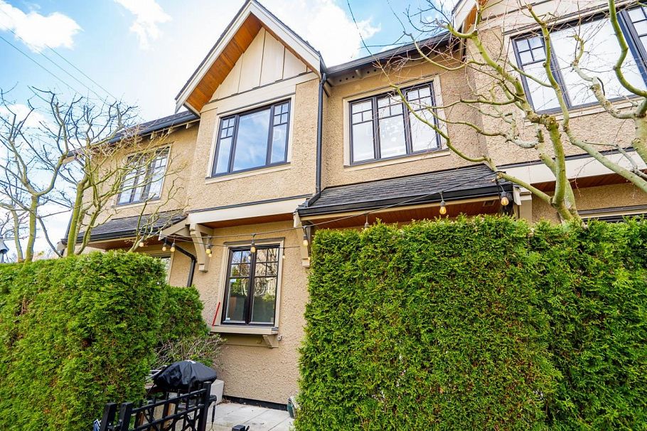991 W 38th Avenue Vancouver, BC - 35