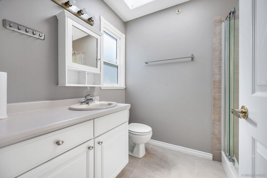 2154 Burquitlam Drive Vancouver, BC - 14