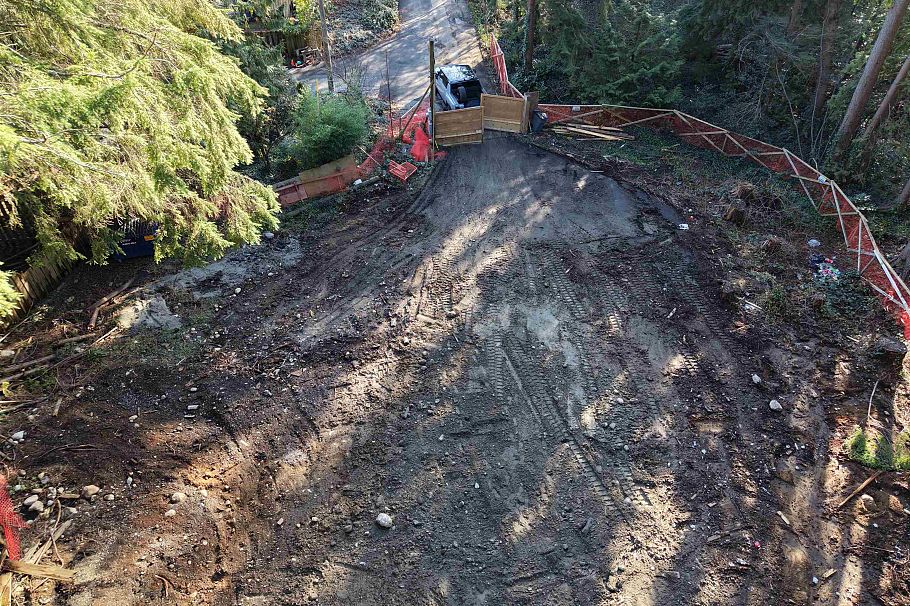 1160 Ridgewood Drive North Vancouver, BC - 8