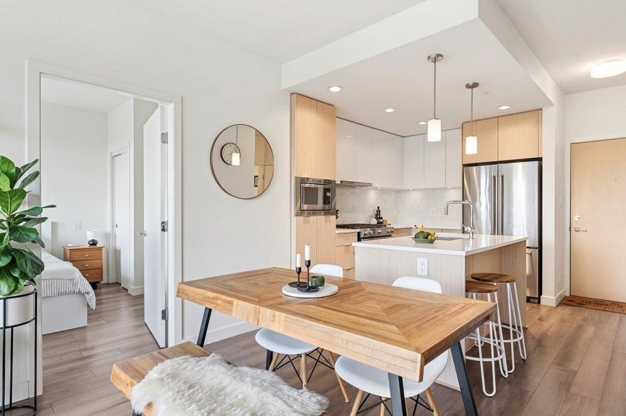 307 2188 Madison Avenue Burnaby, BC - 1