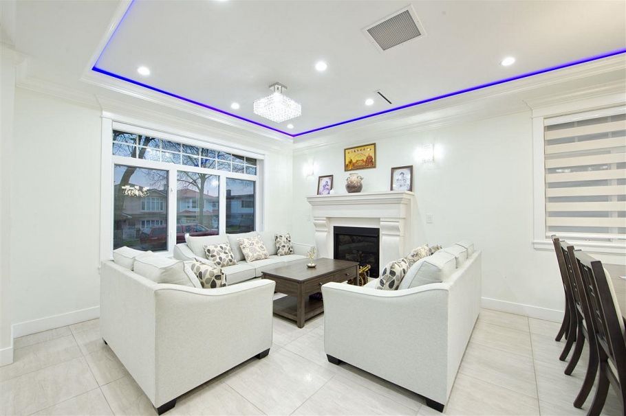 5886 Sherbrooke Street Vancouver, BC - 11