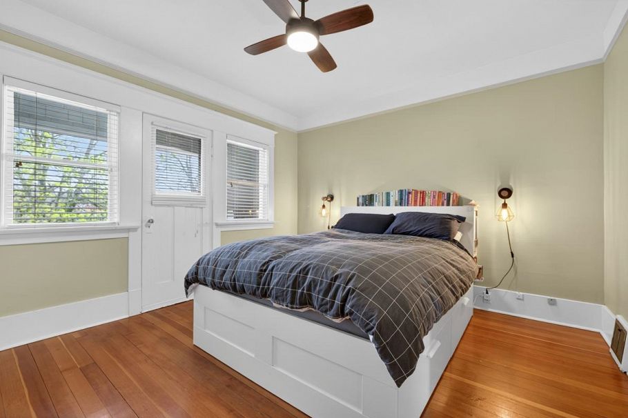 4195 W 15th Avenue Vancouver, BC - 20
