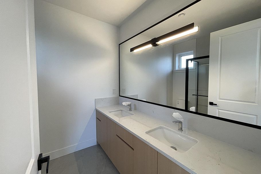 2 2452 Harrison Drive Vancouver, BC - 16