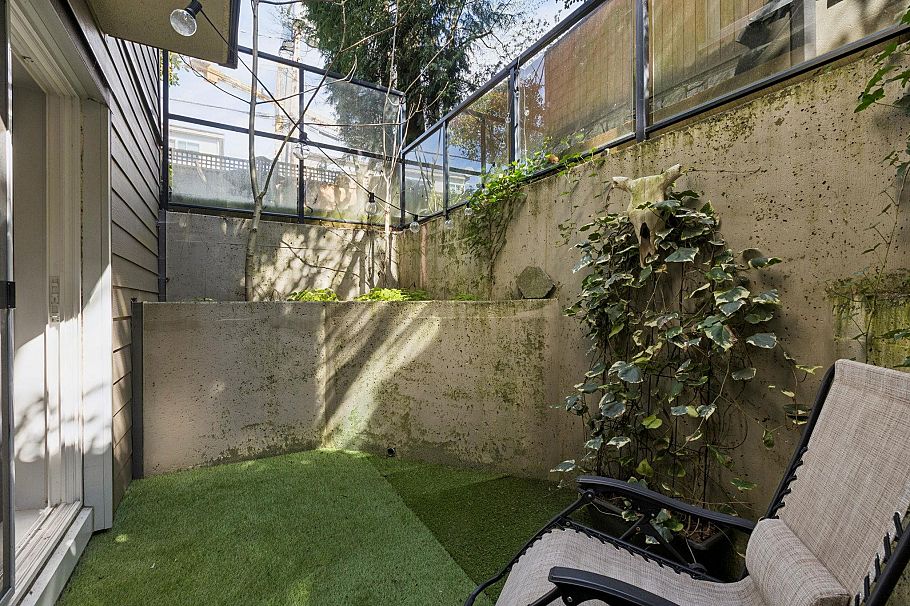 152A W 18th Street North Vancouver, BC - 23