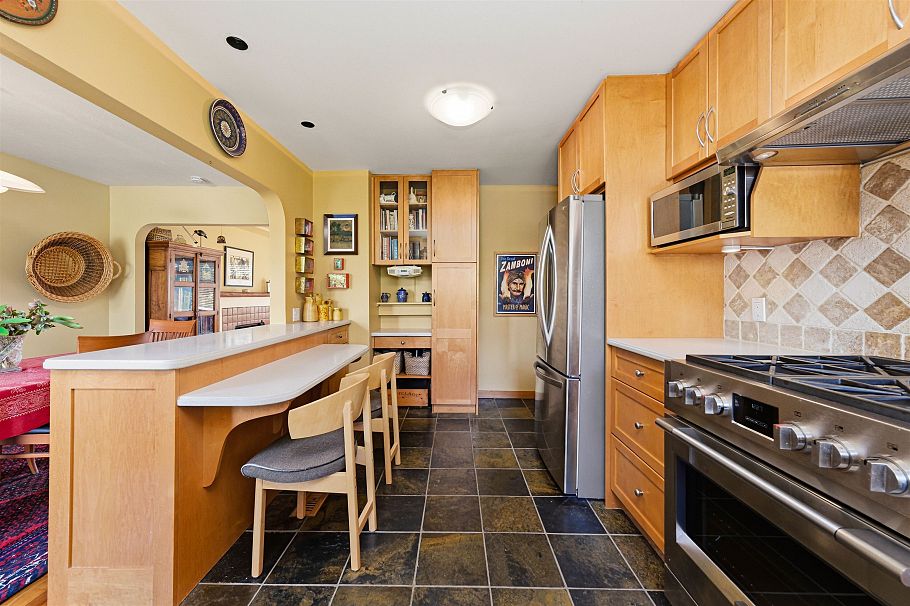 818 E 6th Street North Vancouver, BC - 11