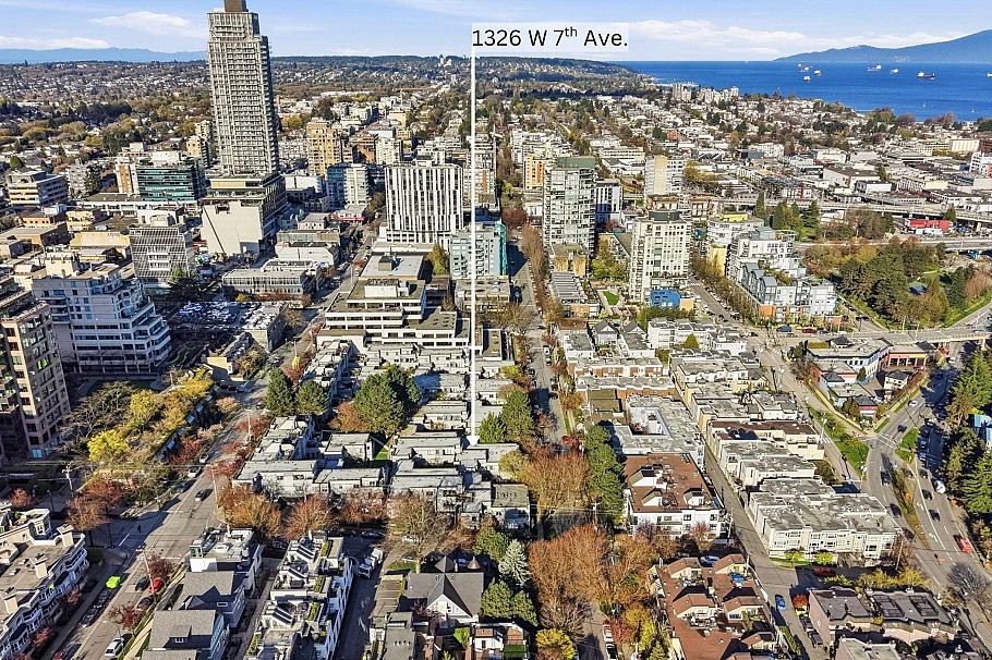 1326 W 7th Avenue Vancouver, BC - 30