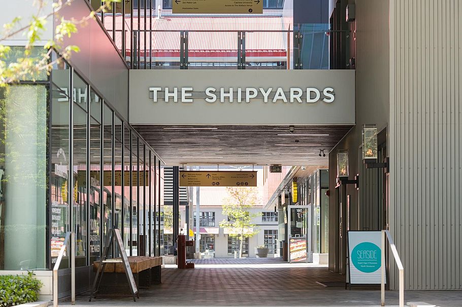 211 221 E 3rd Street North Vancouver, BC - 25