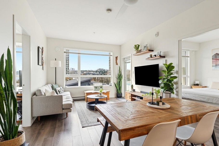 307 2188 Madison Avenue Burnaby, BC - 2