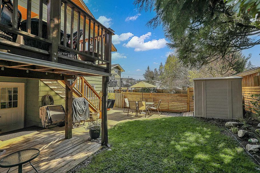 3523 Allan Road North Vancouver, BC - 34