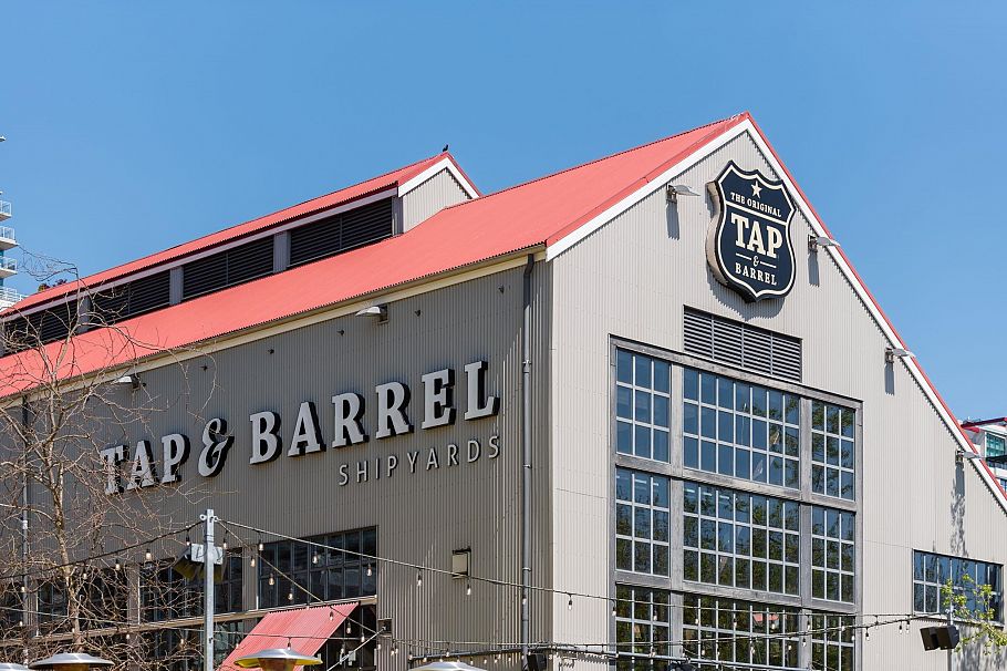 211 221 E 3rd Street North Vancouver, BC - 29