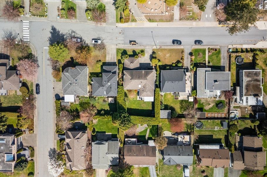 739 E 26th Street North Vancouver, BC - 34