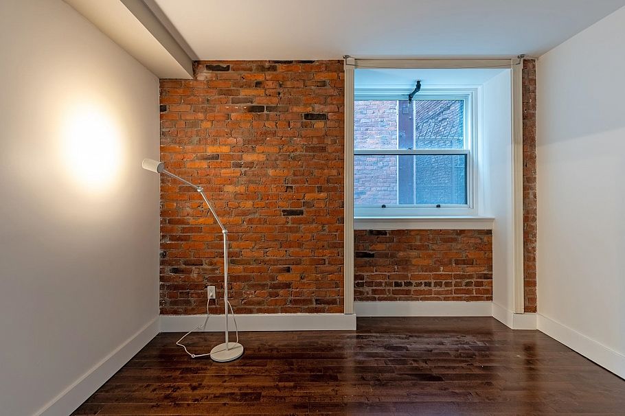 205 233 Abbott Street Vancouver, BC - 17