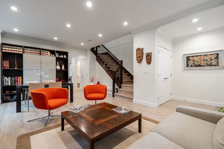 359 E 13th Street North Vancouver, BC - 7