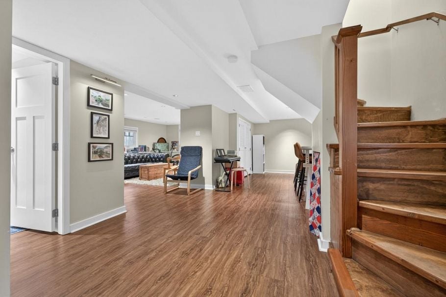 4195 W 15th Avenue Vancouver, BC - 26