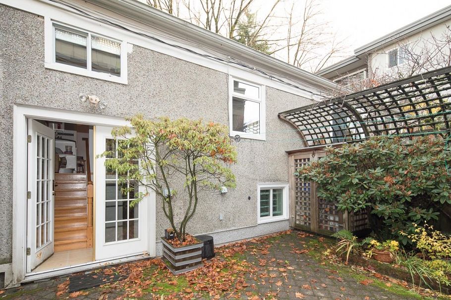 2305 W 3rd Avenue Vancouver, BC - 5