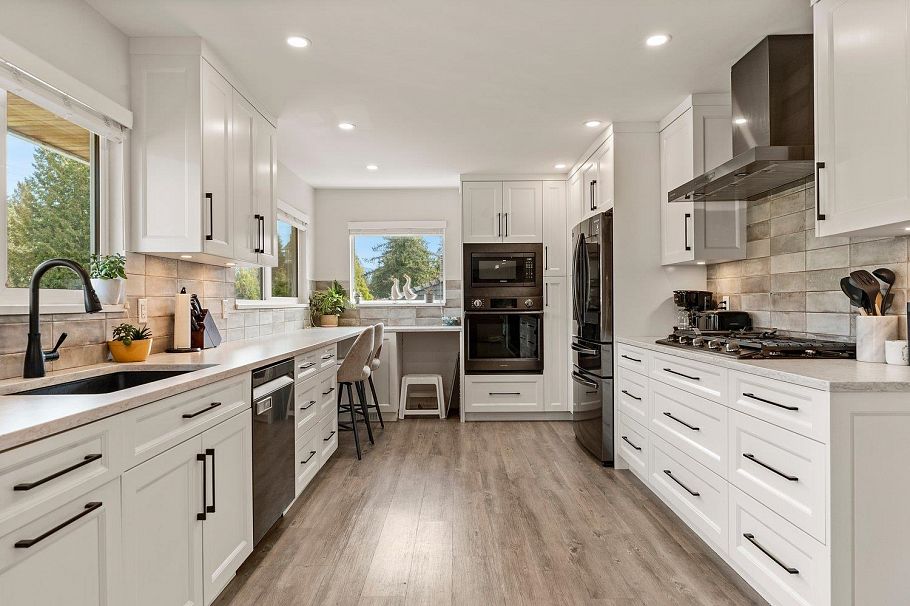 739 E 26th Street North Vancouver, BC - 4