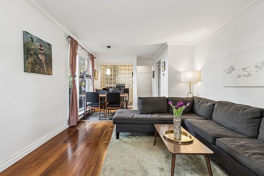 152A W 18th Street North Vancouver, BC - 11