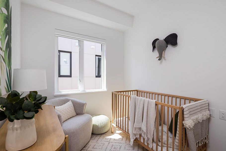 213 715 W 49th Avenue Vancouver, BC - 22