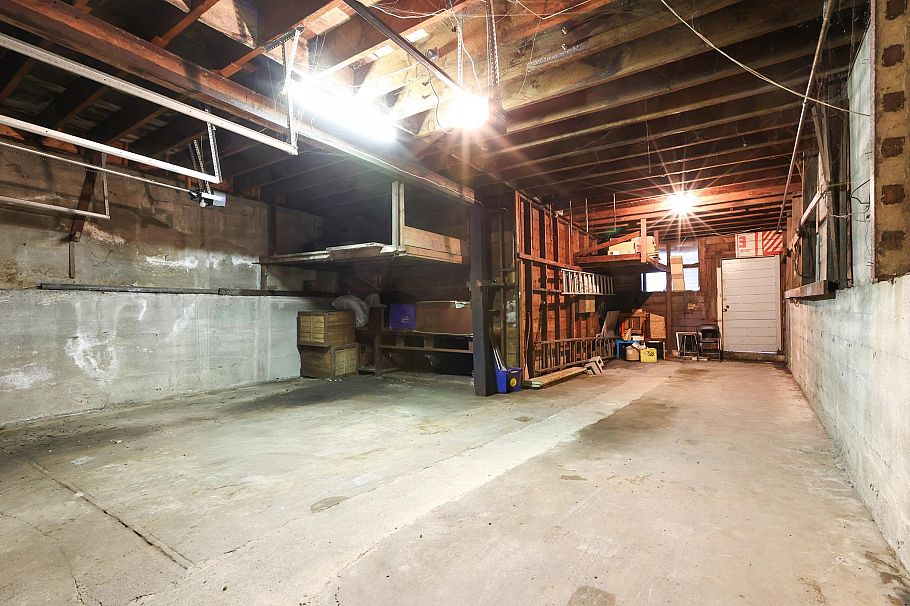 329 E Pender Street Vancouver, BC - 28