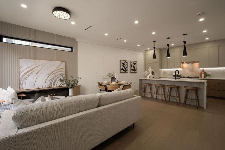 1 2282 E 8th Avenue Vancouver, BC - 6