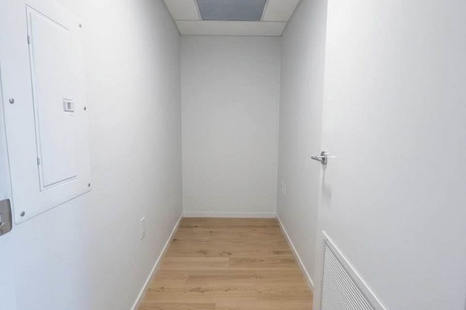 261 5189 Earles Street Vancouver, BC - 6