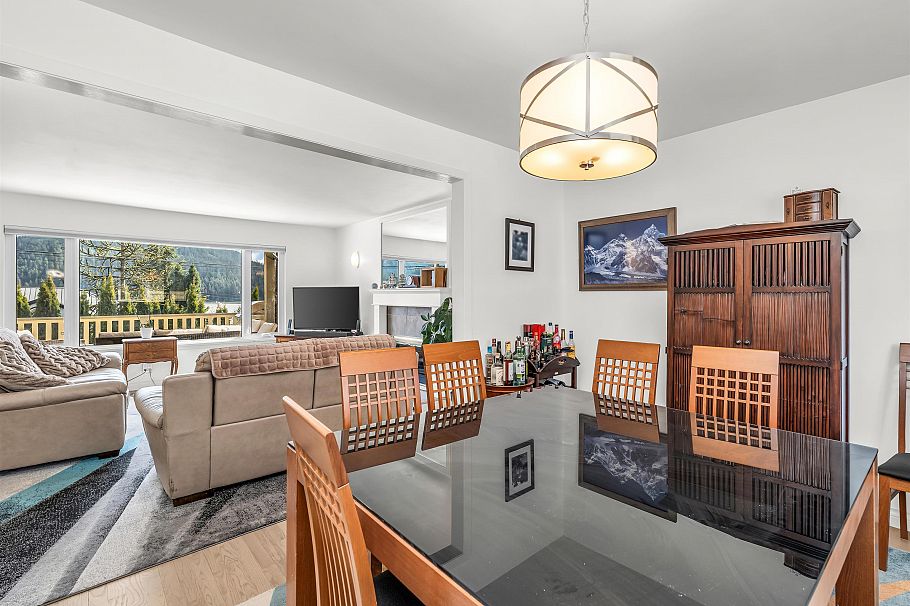 351 Beachview Drive North Vancouver, BC - 13