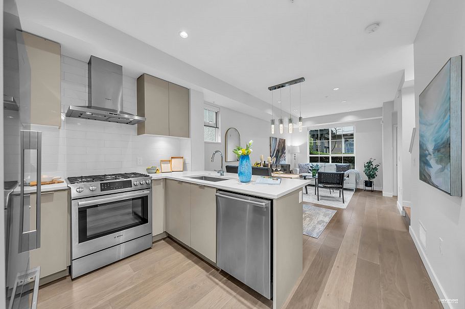 8576 Osler Street Vancouver, BC - 25