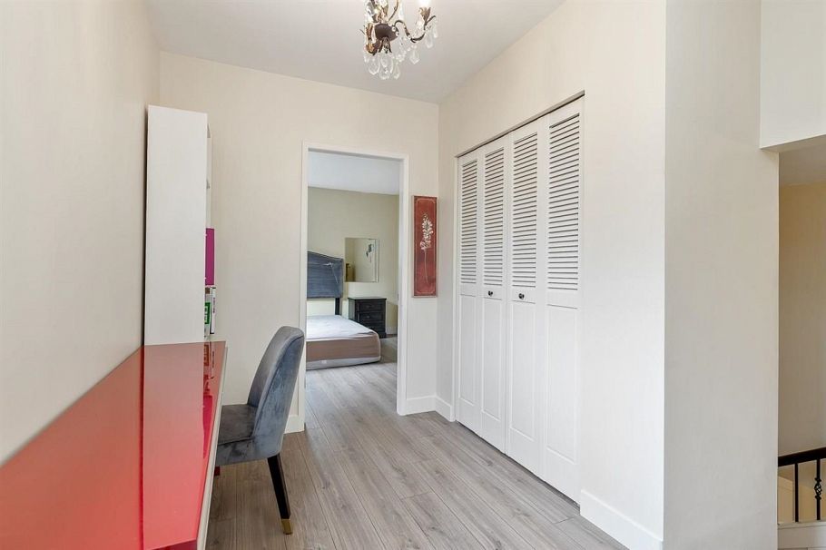 4318 W 11th Avenue Vancouver, BC - 25