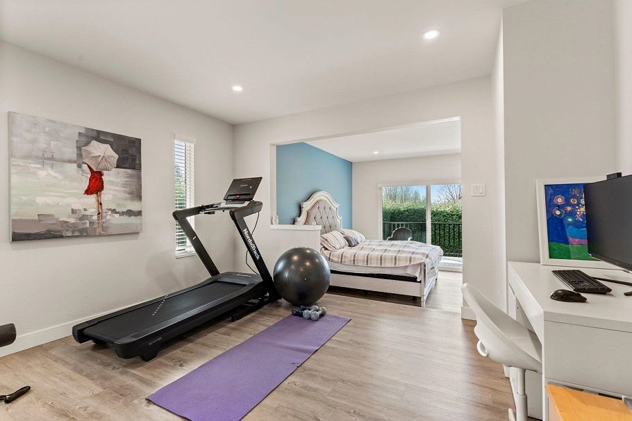 739 E 26th Street North Vancouver, BC - 13