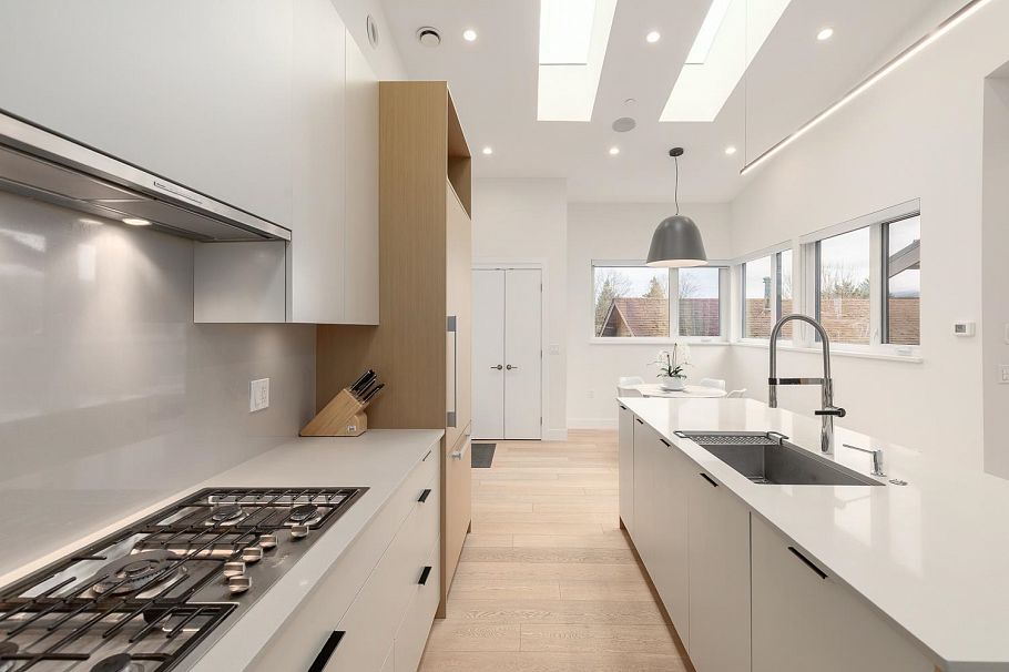 2732 Wall Street Vancouver, BC - 11