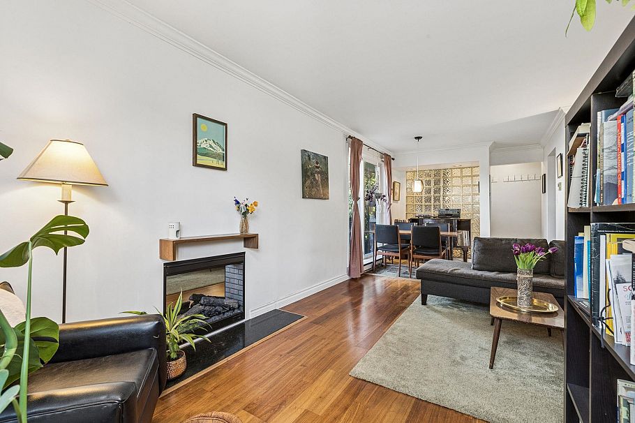 152A W 18th Street North Vancouver, BC - 10