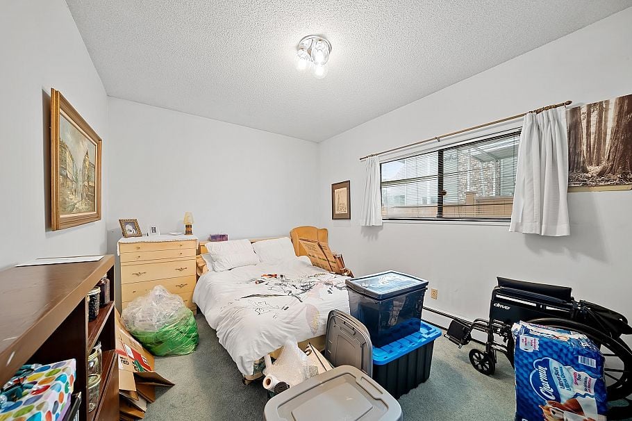 271 E 38th Avenue Vancouver, BC - 25