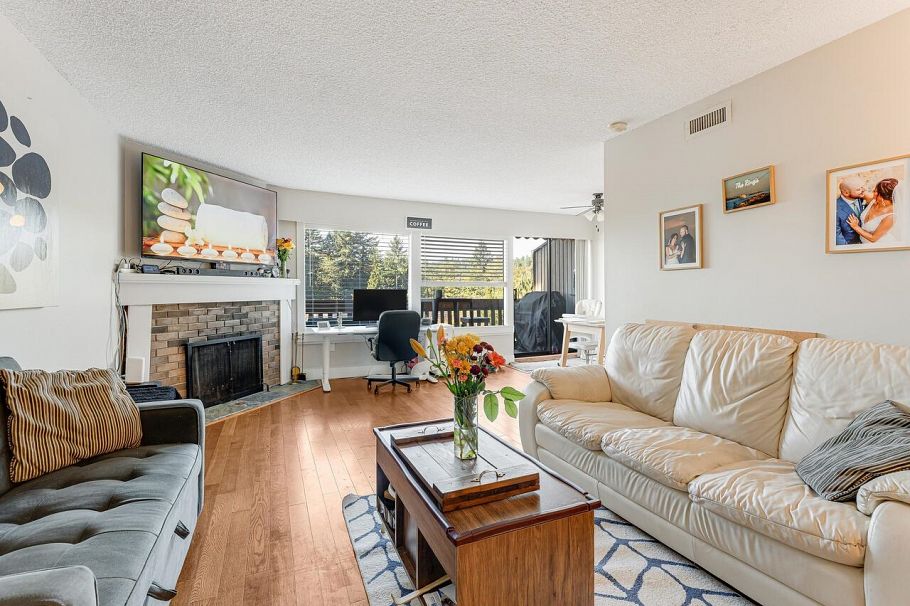 1039 Old Lillooet Road North Vancouver, BC - 2