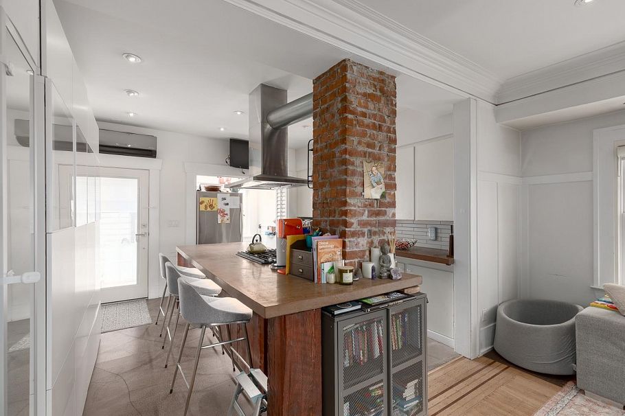 2988 Point Grey Road Vancouver, BC - 11