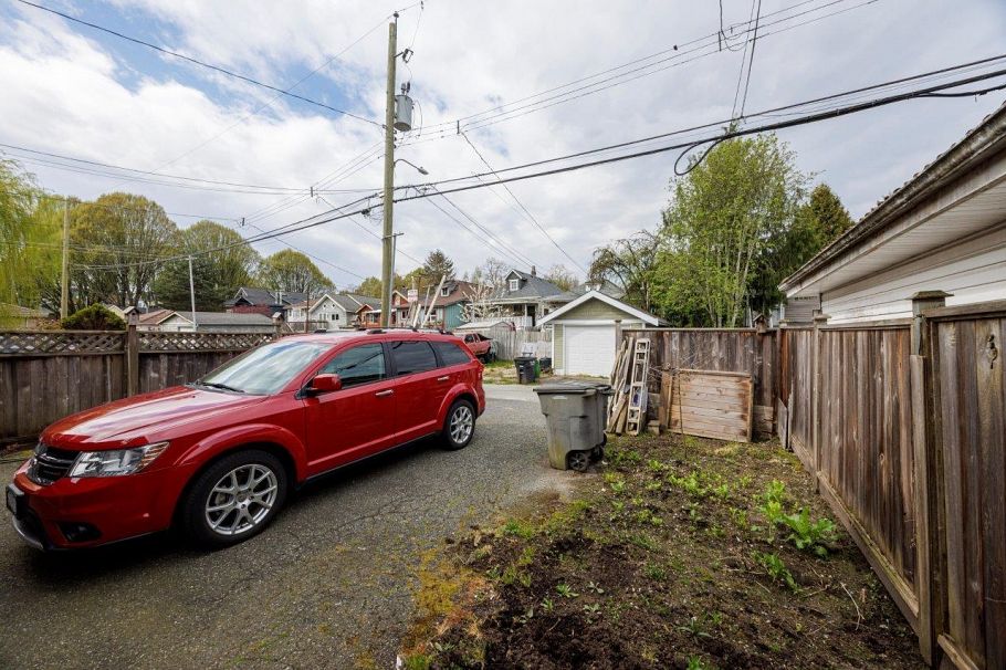 431 E 18th Avenue Vancouver, BC - 35