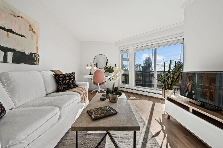 207 235 W 4th Street North Vancouver, BC - 20