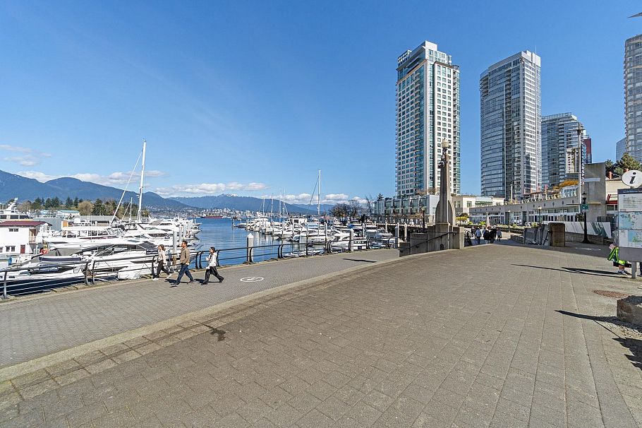 1007 588 Broughton Street Vancouver, BC - 34