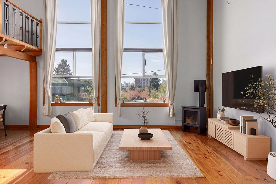 211 1220 E Pender Street Vancouver, BC - 3