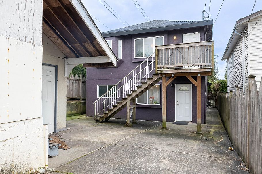 3681 Adanac Street Vancouver, BC - 1