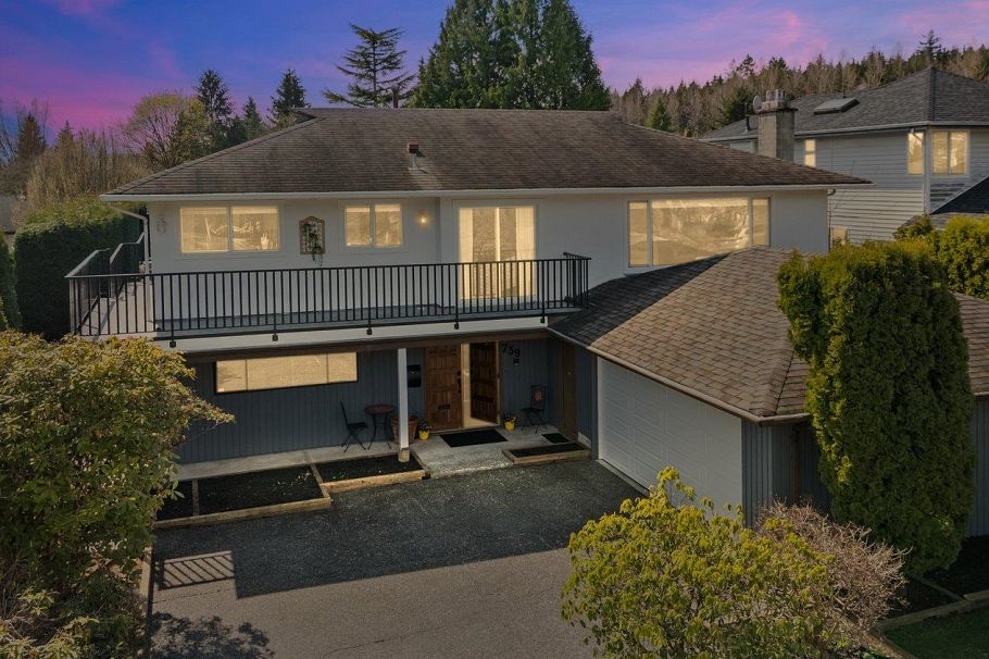 739 E 26th Street North Vancouver, BC - 1