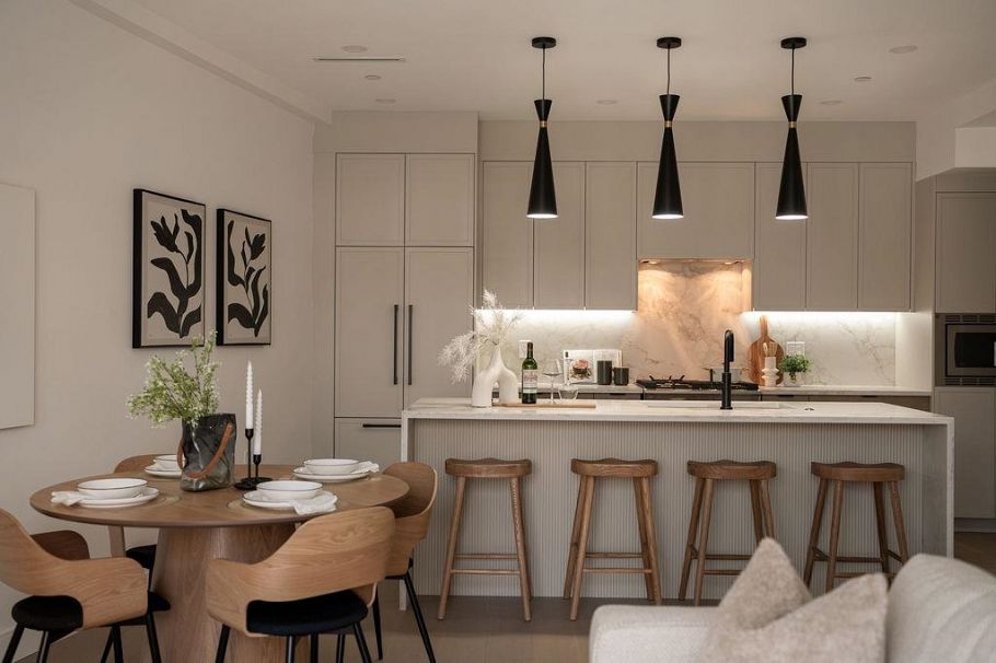 1 2282 E 8th Avenue Vancouver, BC - 9