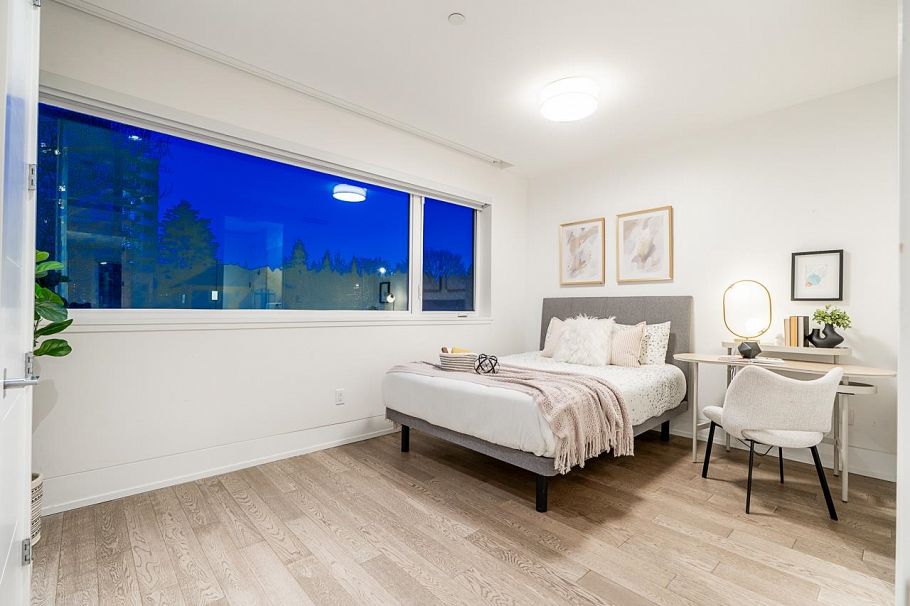 4691 W 9th Avenue Vancouver, BC - 23