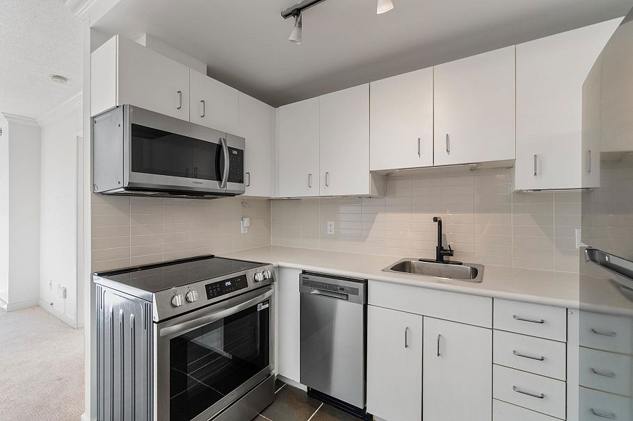 1007 588 Broughton Street Vancouver, BC - 17