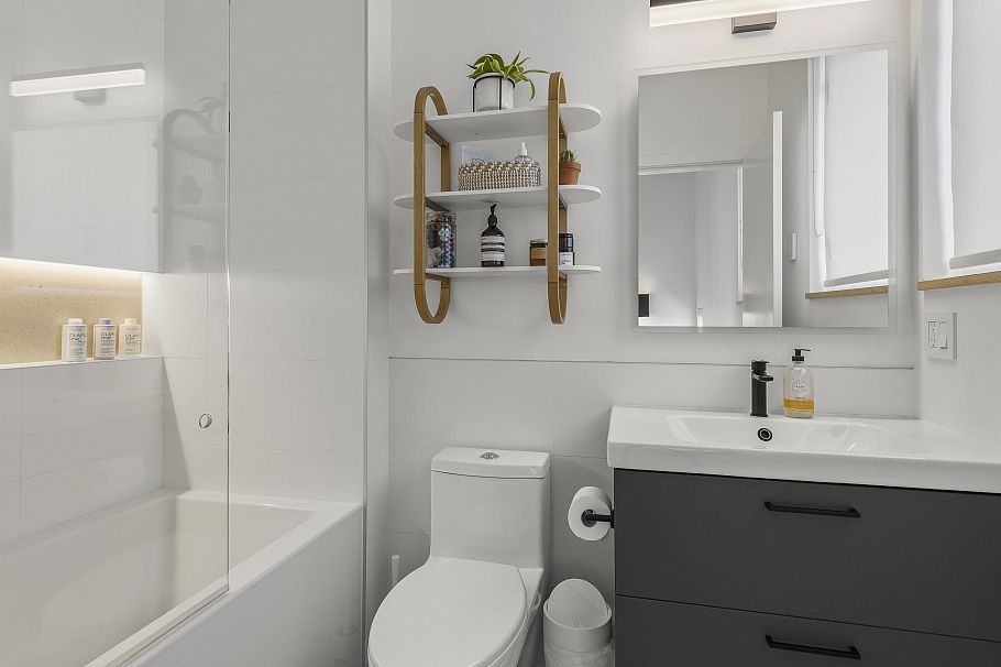 1065 E Pender Street Vancouver, BC - 28