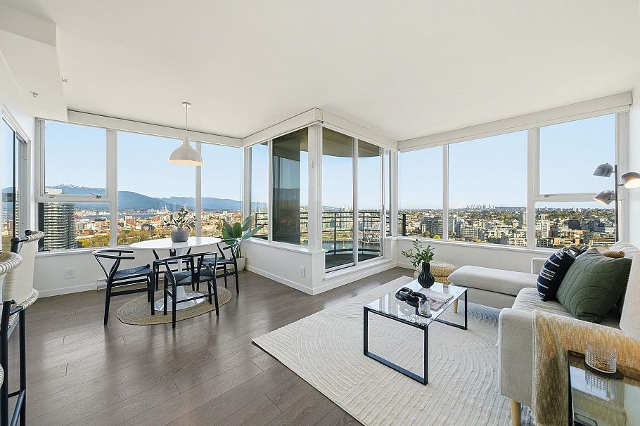 3302 33 Smithe Street Vancouver, BC - 2