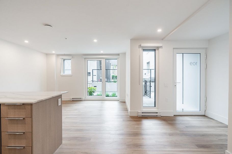 109 2085 E 1st Avenue Vancouver, BC - 23