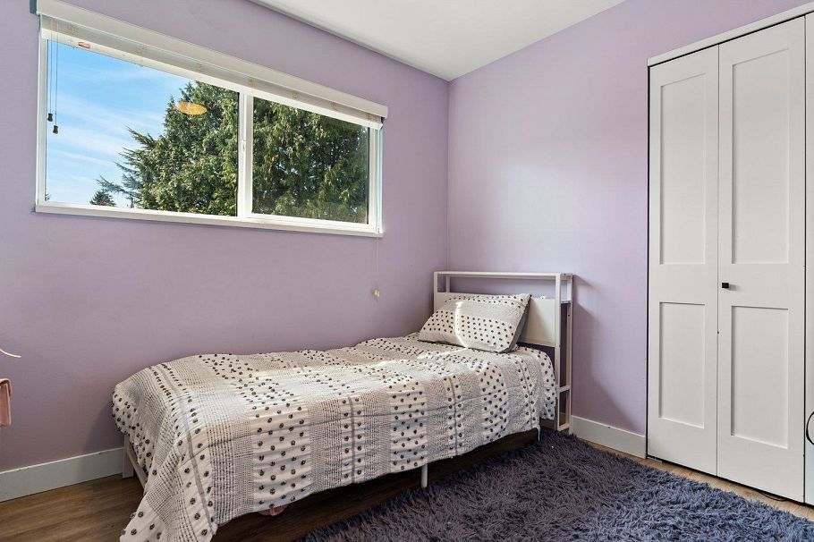 739 E 26th Street North Vancouver, BC - 20