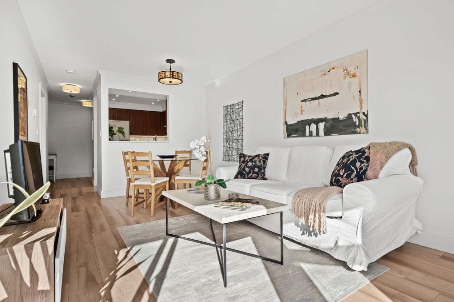 207 235 W 4th Street North Vancouver, BC - 18